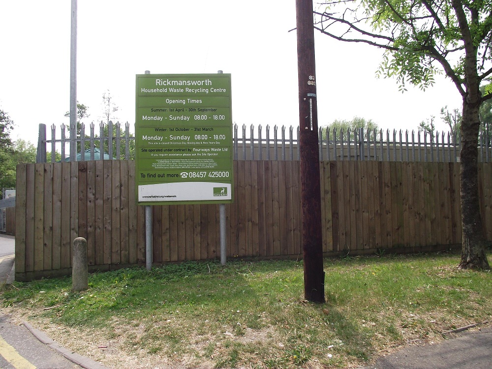 rickmansworth rubbish tip