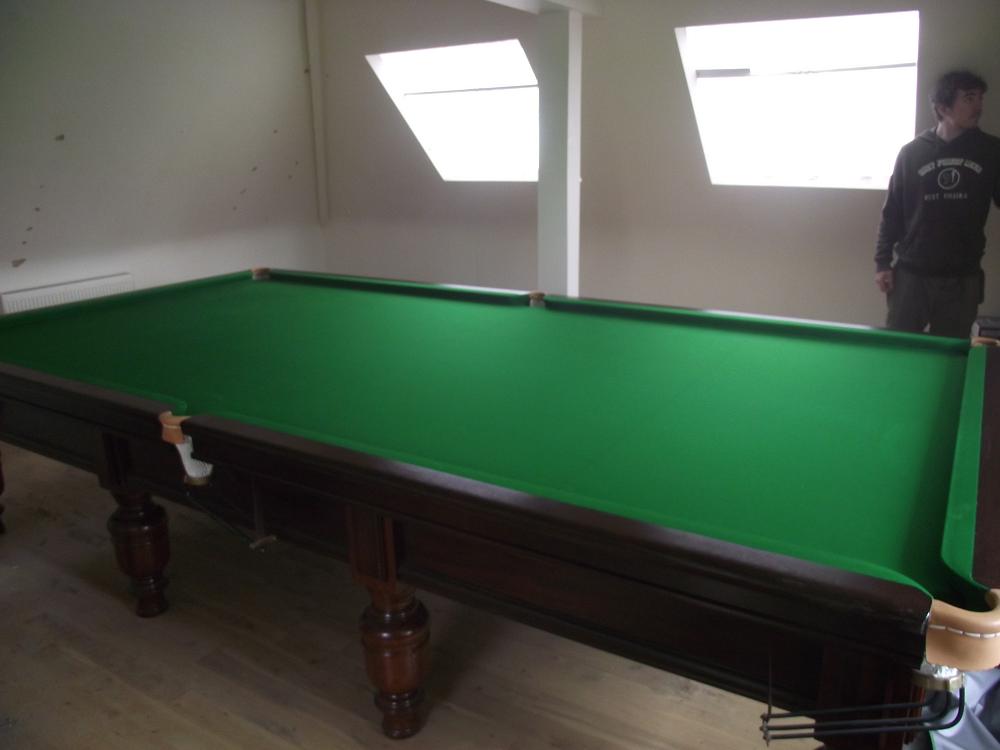 snooker table